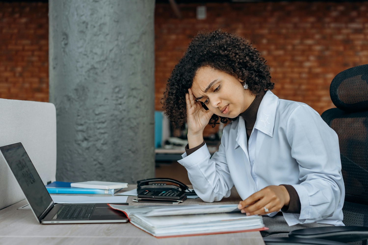 A woman having problems with tax preparation