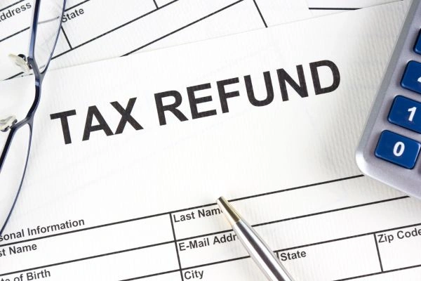 Calculating figures for tax refund
